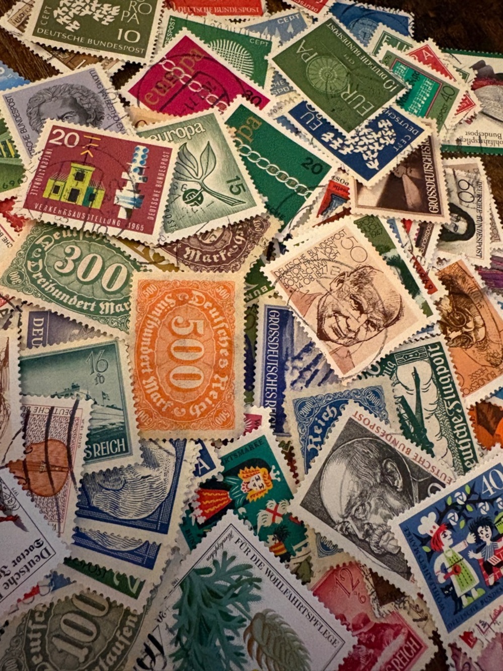 150 assorted German/ Deutsche Bundespost postage stamps- LOT #8 - Picture 2 of 5